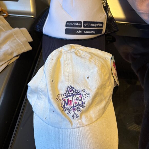 Vintage MTV & VH1 Exclusive Hat Set – Early 2000s Viacom Originals - Picture 3 of 3